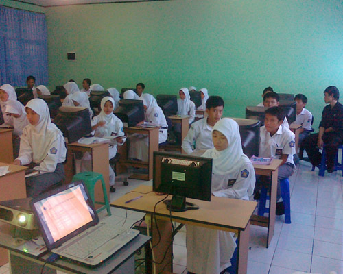Klik untuk memperbesar foto Praktikum | Praktikum komputer Highslide JS